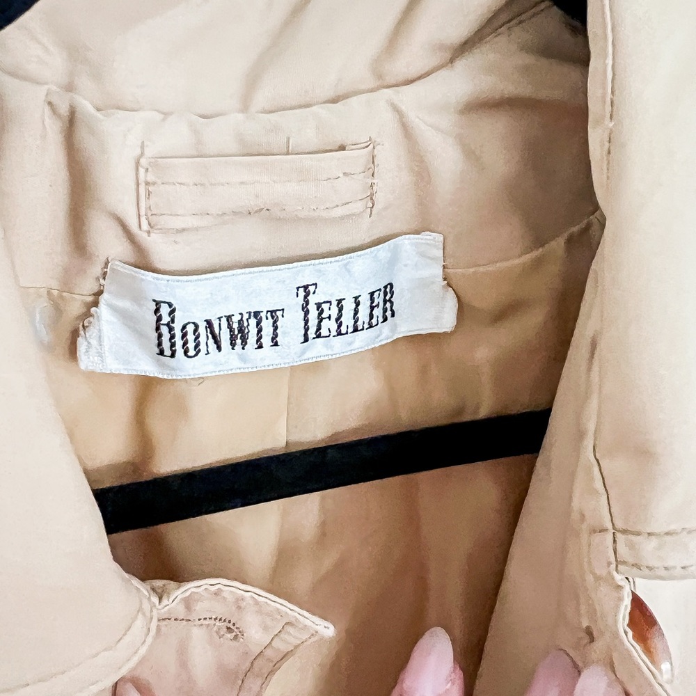 VINTAGE ⚡️ Bonwit Teller neutral trench coat - Picture 2 of 5